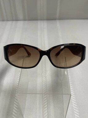 Coach HC8434U Milky Putty Blush Cat Eye Sunglasses Case Box Coach HC8434U CBY91 - Geometric Milky Putty Frame Sunglasses  main image 3